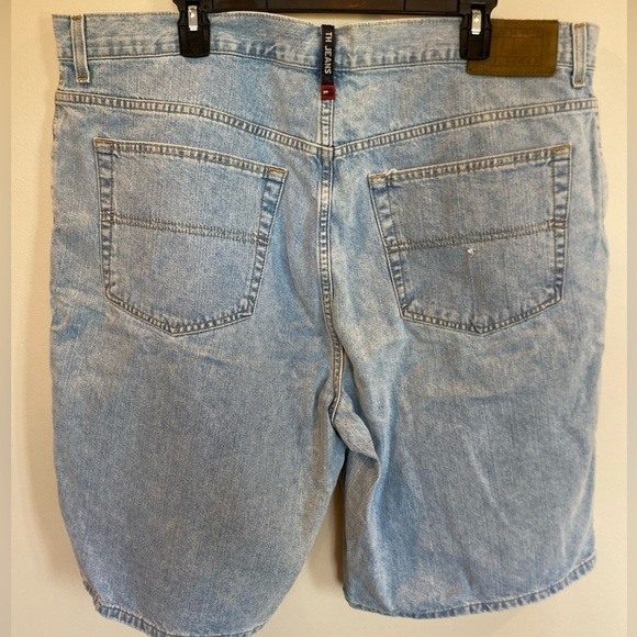 Vintage 90’s Tommy Hilfiger Jean Shorts Men’s Size 42 Jorts Light Wash Y2K - Picture 4 of 7